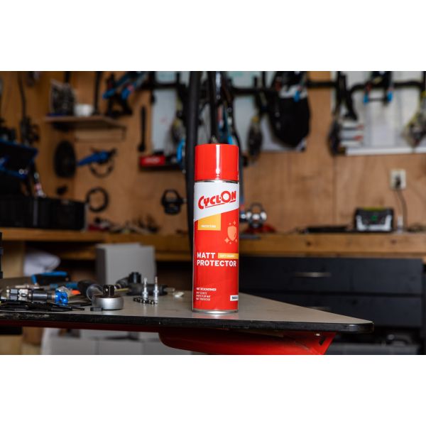 CyclOn Mat Cleaner Spray - Le Coq Wielerartikelen