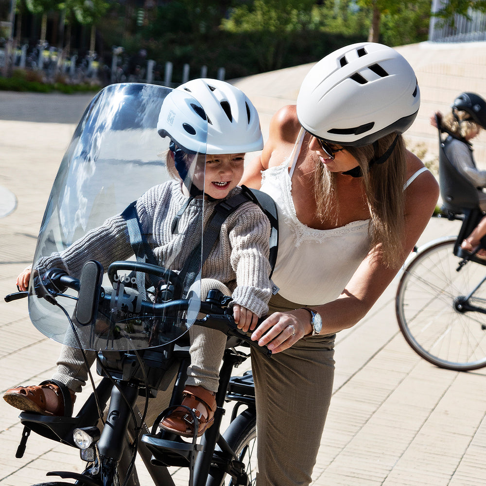 Urban Iki windscherm voor fiets, transparant en flexibel, beschermt tegen wind en windvlagen, passend bij Urban Iki fietsaccessoires.