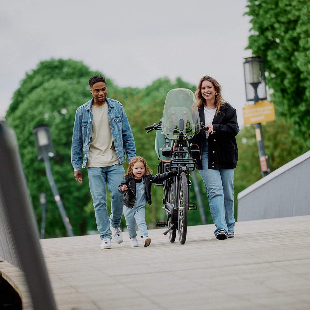 Urban Iki Ta-ke fietsstoeltje voor kinderfiets, comfortabel en veilig ontwerp voor jonge kinderen.