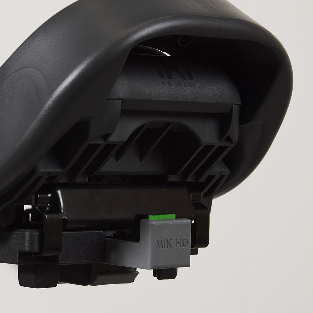 Urban Iki Junior MIK HD achterzitje voor fiets, zwart, met veilige bevestiging en comfortabele zitting voor kinderen.