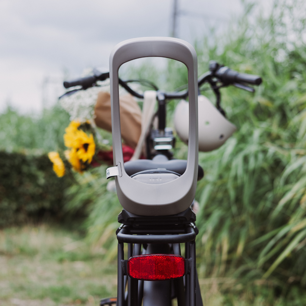 Urban Iki Junior fietszitje achter voor kinderfiets, zonder montagekader, comfortabele en veilige zitplek voor jonge kinderen.
