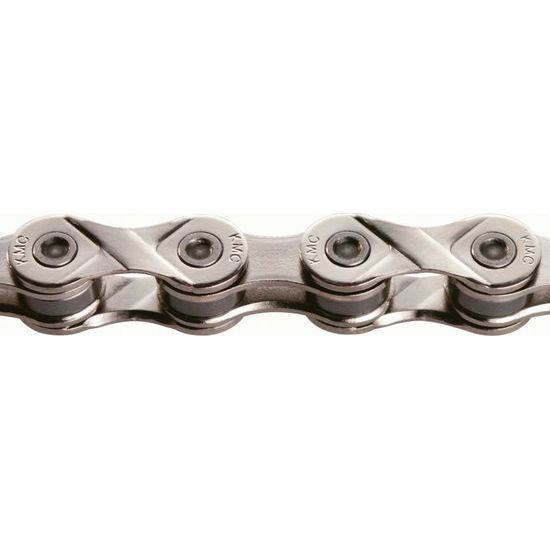 Zilveren KMC X8 1/2 x 3/32 inch fietsketting met 114 schakels voor 8-speed fietsen, zichtbaar in de afbeelding.