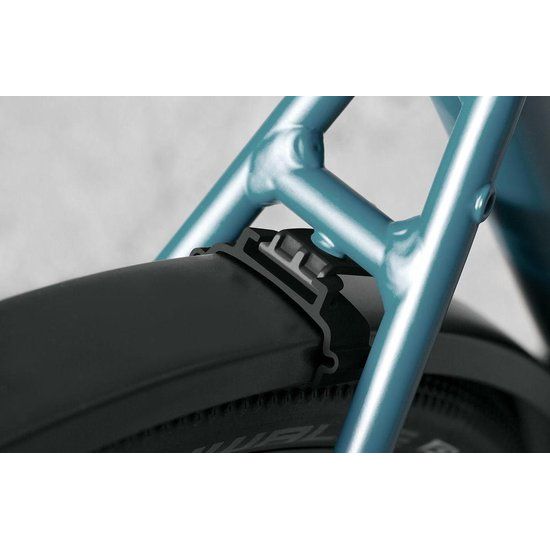 Zwarte aluminium spatbordset voor 28-inch SKS Edge fietsen, inclusief voor- en achterspatborden in een gestileerde set.