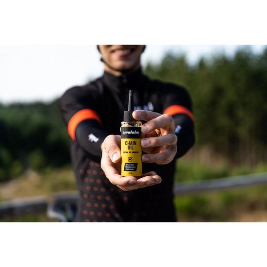 Airolube kettingolie biologisch afbreekbare smeermiddelen voor kettingen, smeert en beschermt fietsen en motoren.