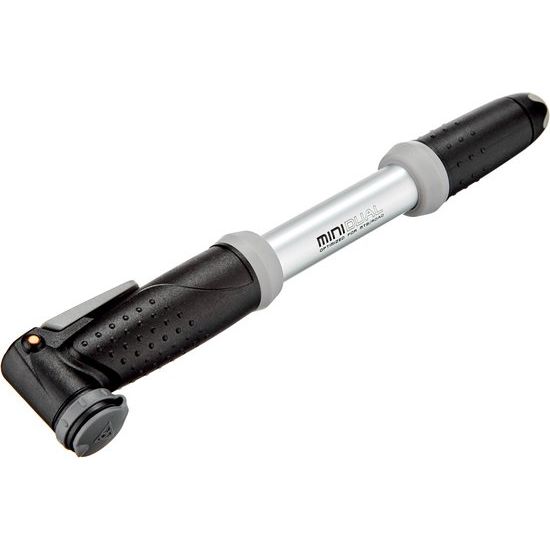 Topeak Deluxe fietsonderdeel kit met minipomp en accessoires voor fietsreparatie en banden oppompen.
