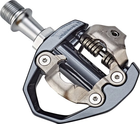Shimano PD-ES600 MTB pedalen met enkelzijdige SPD-afdichting en antislip oppervlak, geschikt voor mountainbiken.
