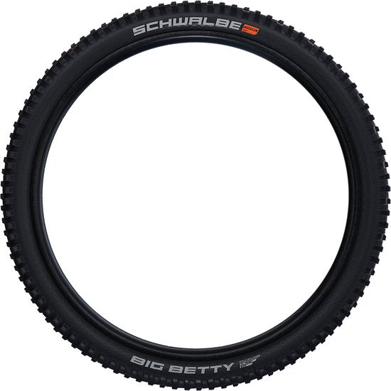 Zwarte Schwalbe Big Betty Super Trail MTB-banden in 29x2.40 inch, geschikt voor mountainbiken en off-road avonturen.