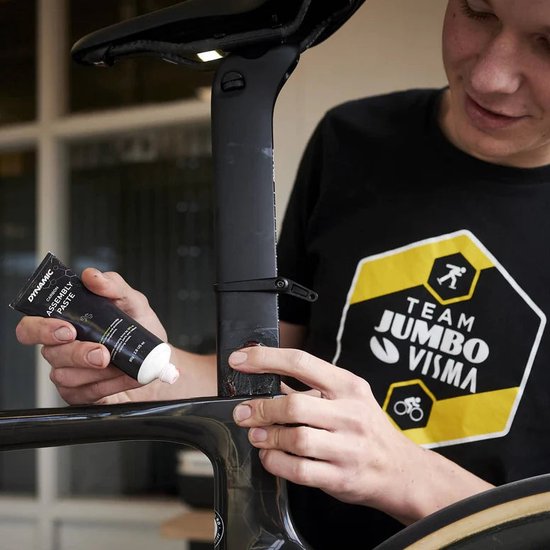 Dynamic Olie Dy Carbon Assembly Paste Tube 80Gr - Le Coq Wielerartikelen