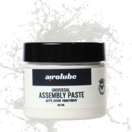 Airolube universele keramische montagepasta in een pot, biologisch afbreekbaar en geschikt voor diverse bevestigingswerkzaamheden.
