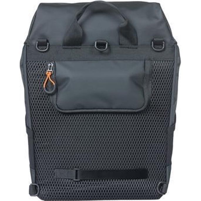 Basil fietsrugzak Miles Daypack in nordlicht kleur, 17 liter, 31x17x44 cm, ideaal voor dagelijks gebruik en fietsen.
