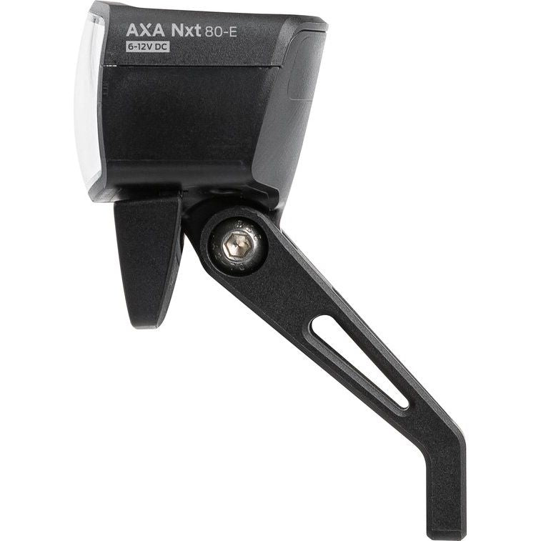 Axa NXT koplamp voor e-bike met geïntegreerde reflector en 6-12V verlichting, zwart, zichtbaar op de fiets.