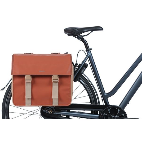Basil dubbele fietstas Urban Load, 48-53 liter, zwart, met bevestigingsriemen en reflecterende details, geschikt voor stadsfietsen
