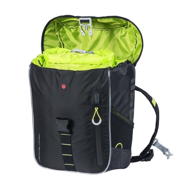 Basil Miles Daypack fietsrugzak in zwart met reflecterende details, 17 liter, 31x17x44 cm voor dagelijks gebruik