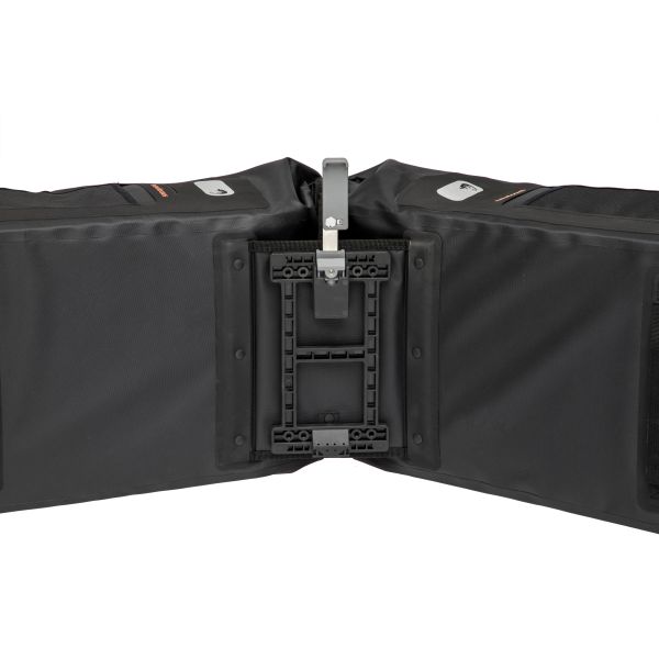 Twee zwarte New Looxs dubbele fietstassen Varo Mik met 40 liter capaciteit, 28x43x17 cm, voor aan fiets achterdrager