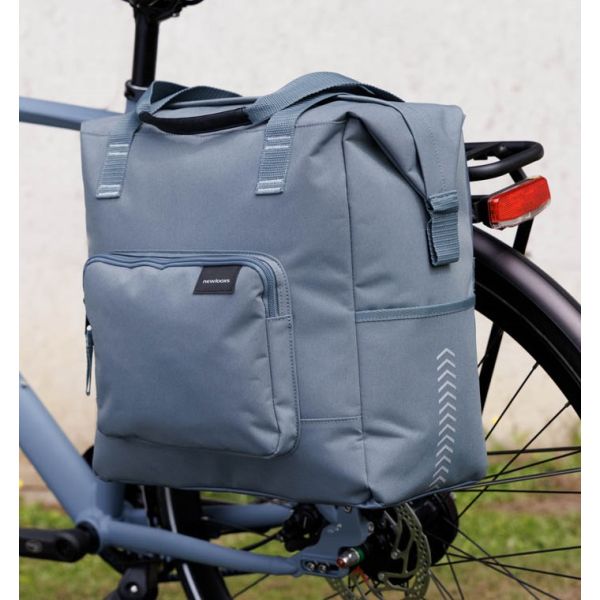 Nieuwe Looxs Tulum Camella dubbele fietstas van 100% gerecycled polyester, geschikt voor 26 liter fietsen.