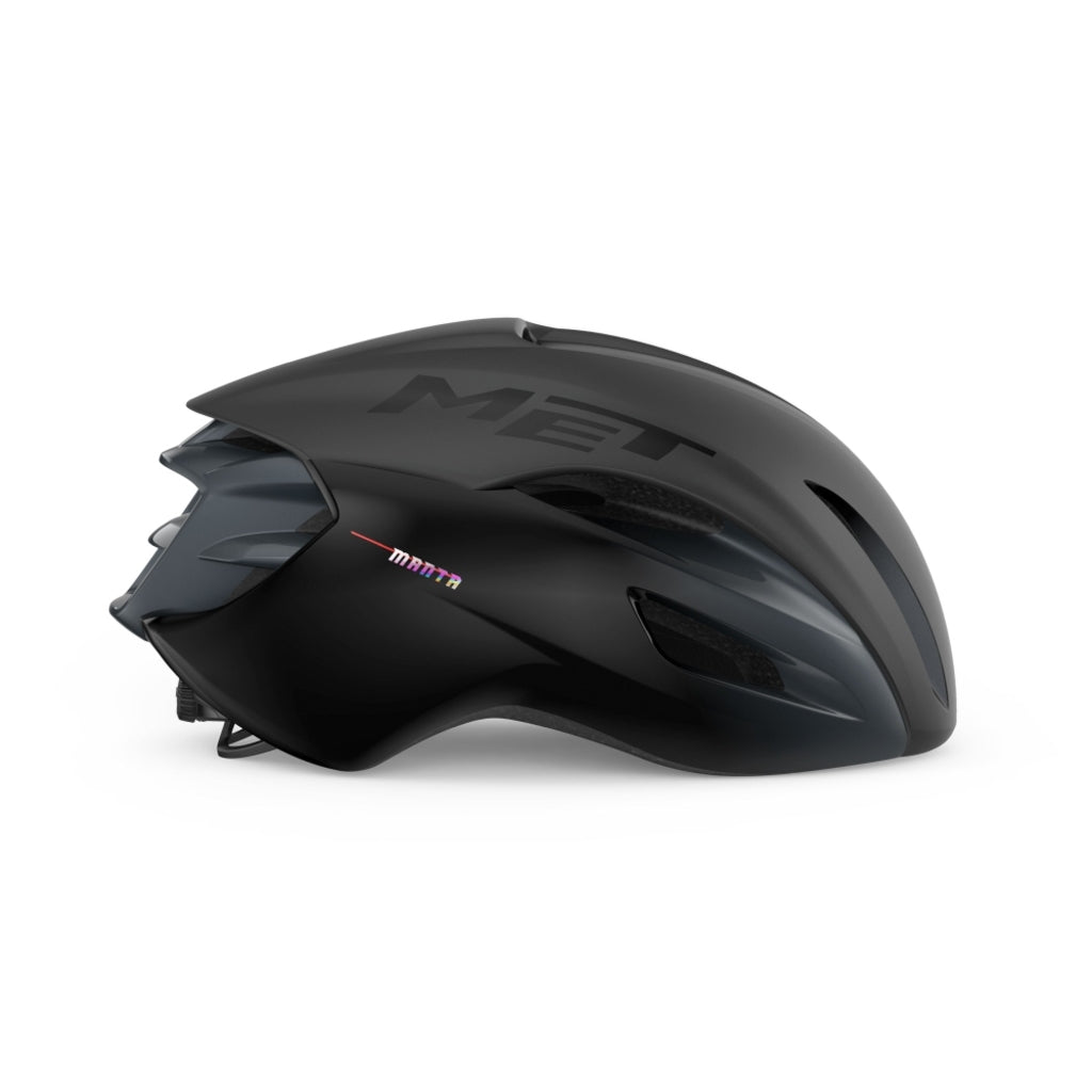 MET racefietshelm Manta Mips met ventilatieopeningen en verstelbare riem, geschikt voor wielrenners en veilig gebruik.