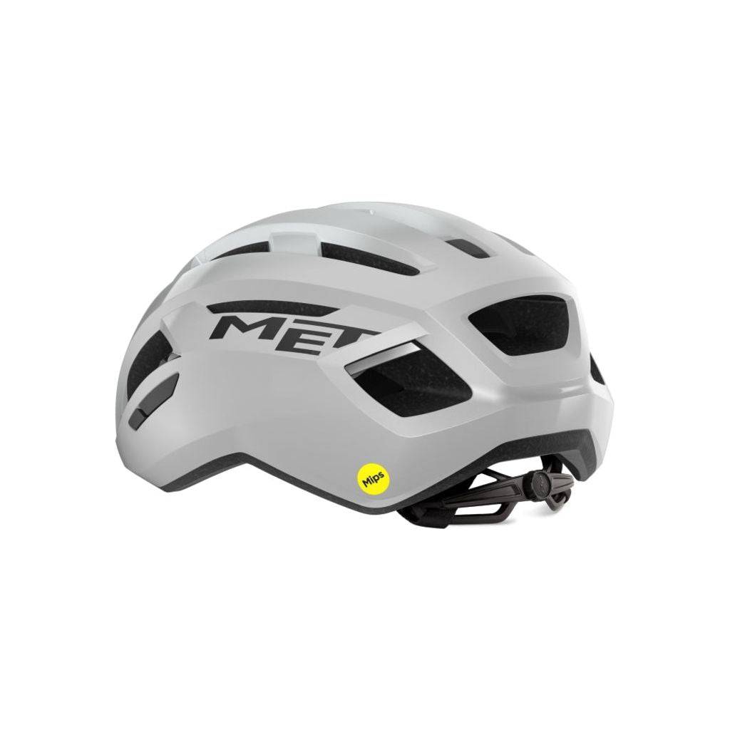 Racefietshelm MET Vinci Mips met ventilatieopeningen en verstelbare riem op een witte achtergrond.