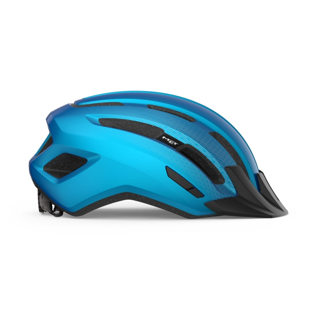 MET MTB helm Downtown met ventilatiegaten en verstelbare riem, ontworpen voor mountainbiken en outdoor avonturen.