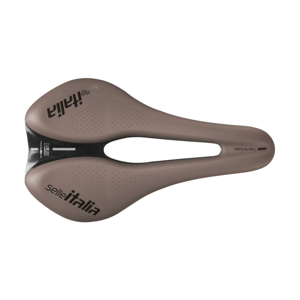 Selle Italia Novus Boost Evo Superflow racefiets en MTB zadel, zwart met ergonomisch ontwerp en ademend zadeloppervlak.