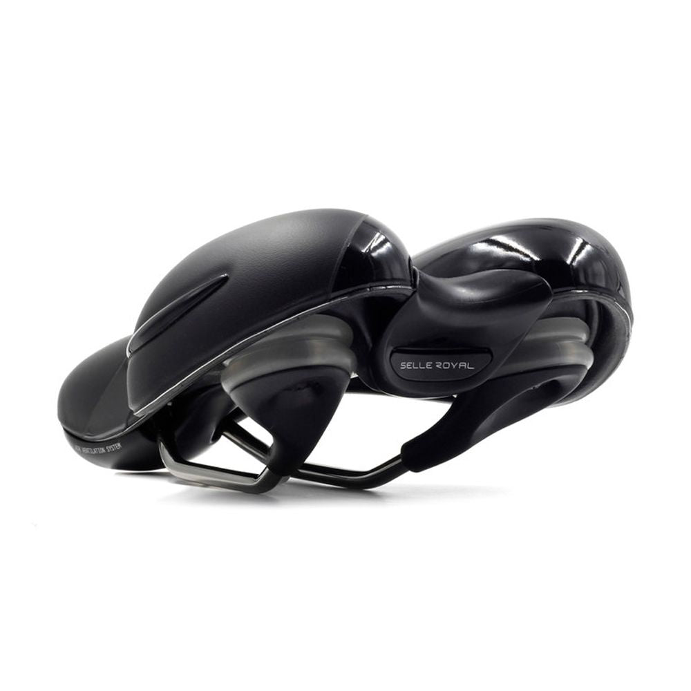 Selle Royal fietszadel met zachte bekleding en ergonomisch ontwerp voor comfortabel fietsen.