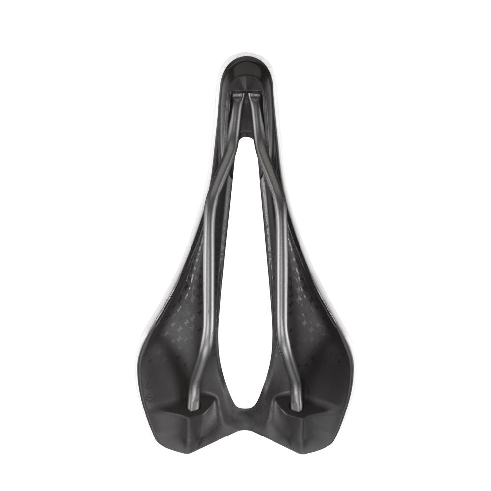 Selle Italia racefiets en MTB zadel, zwart met rood detail, comfortabel en lichtgewicht voor wielrenners en mountainbikers.