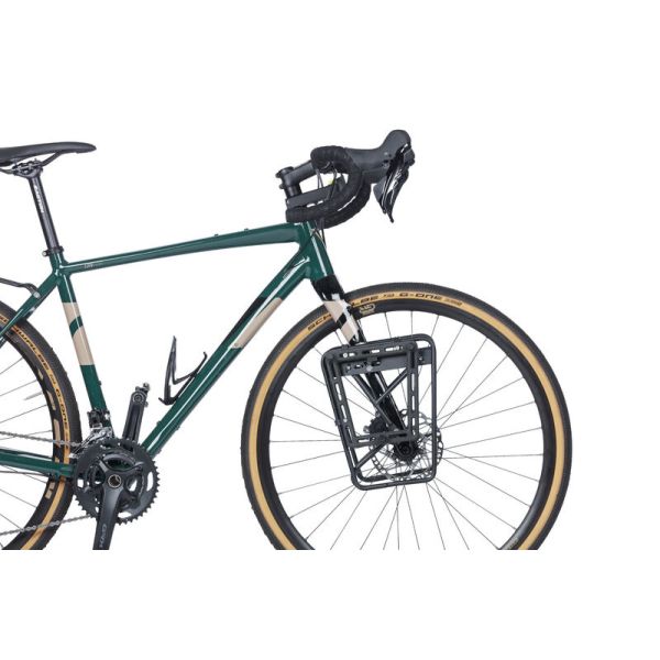 Zwarte Basil Mik Side Frame Adapter voor Mik Side fietstas systeem, compatibel en gemakkelijk te installeren op fiets.