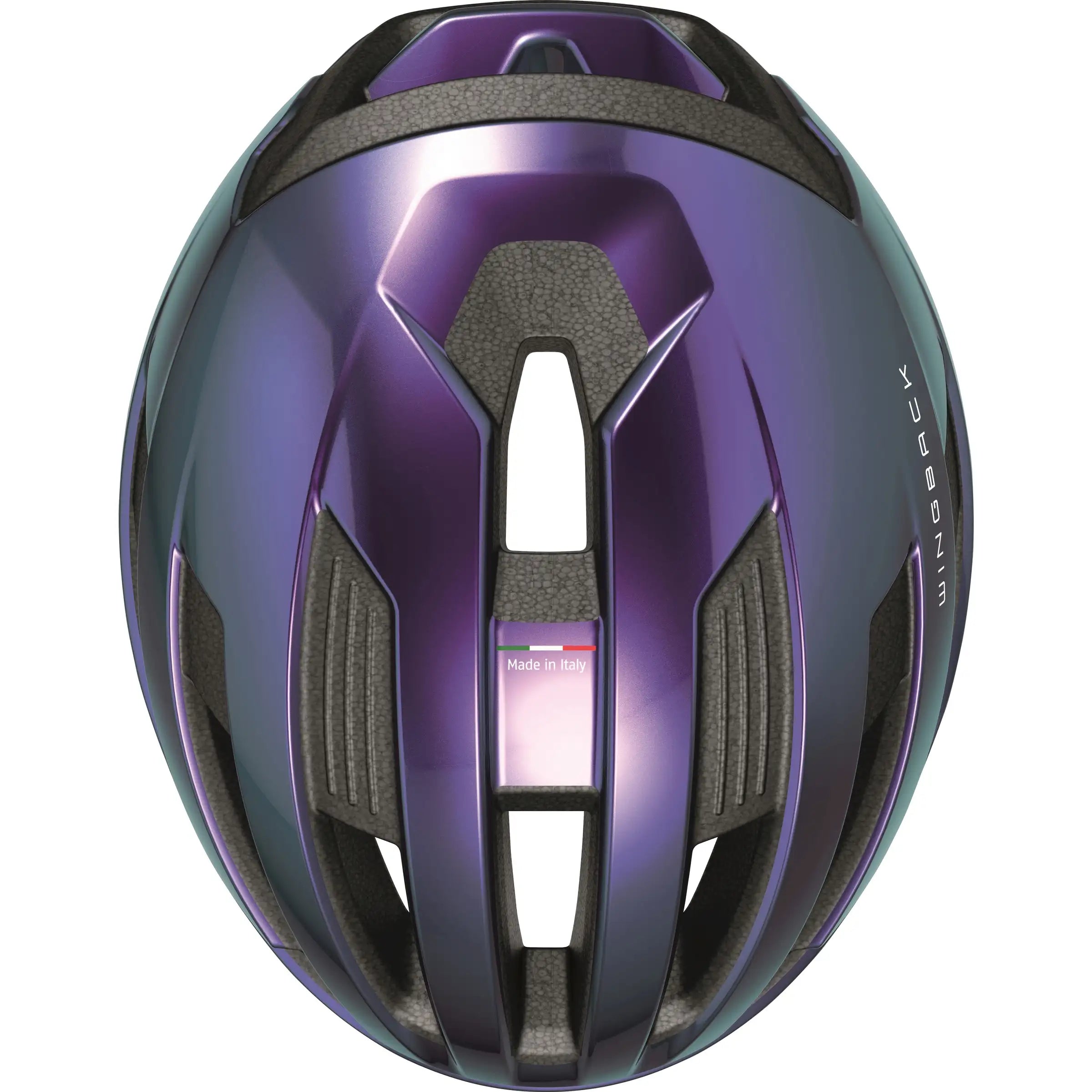 Abus Wingback racefietshelm met aerodynamisch ontwerp en ventilatiegaten, geschikt voor wielrenners, op een witte achtergrond.