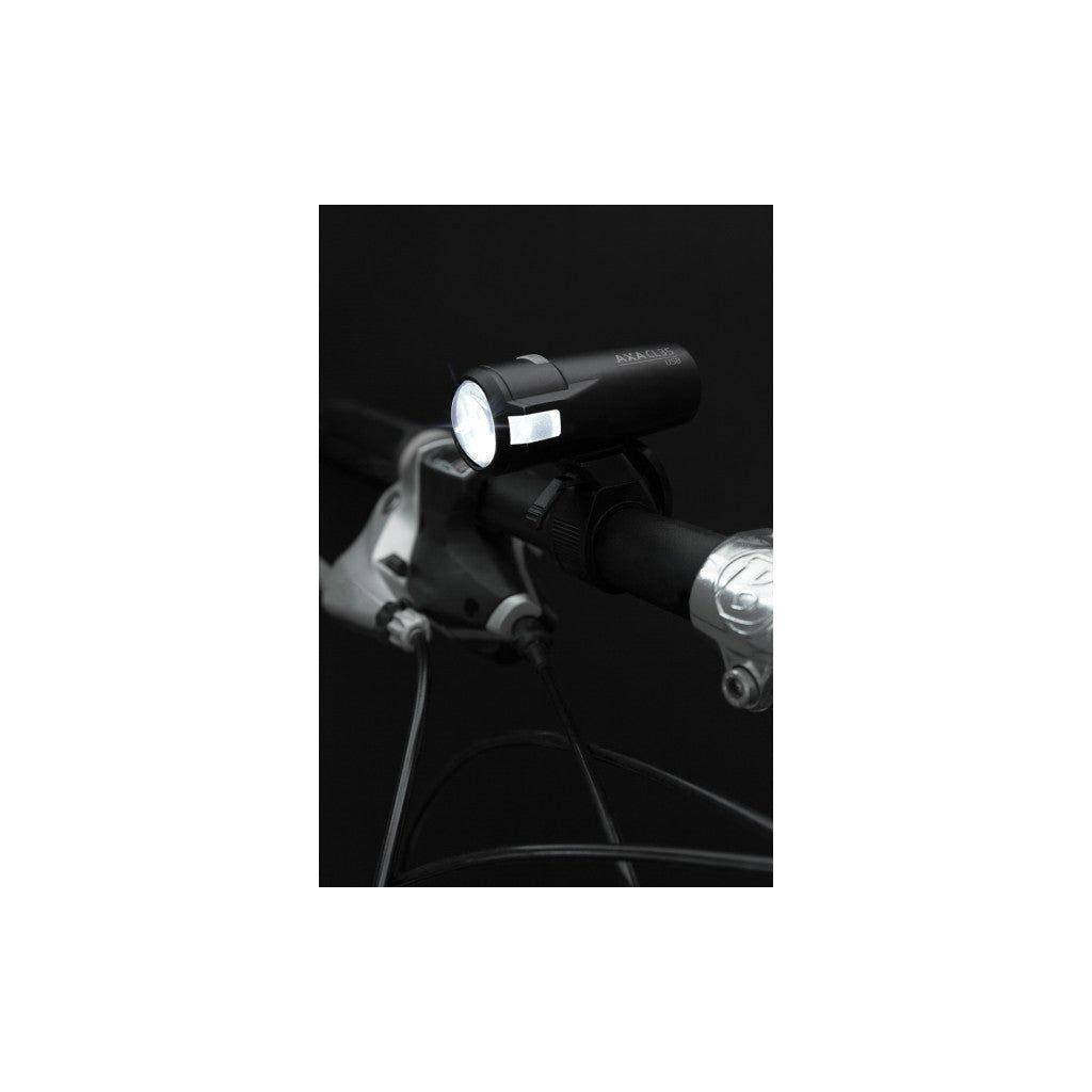 Axa Compactline Oplaadbaar Koplamp - Le coq wielerartikelen