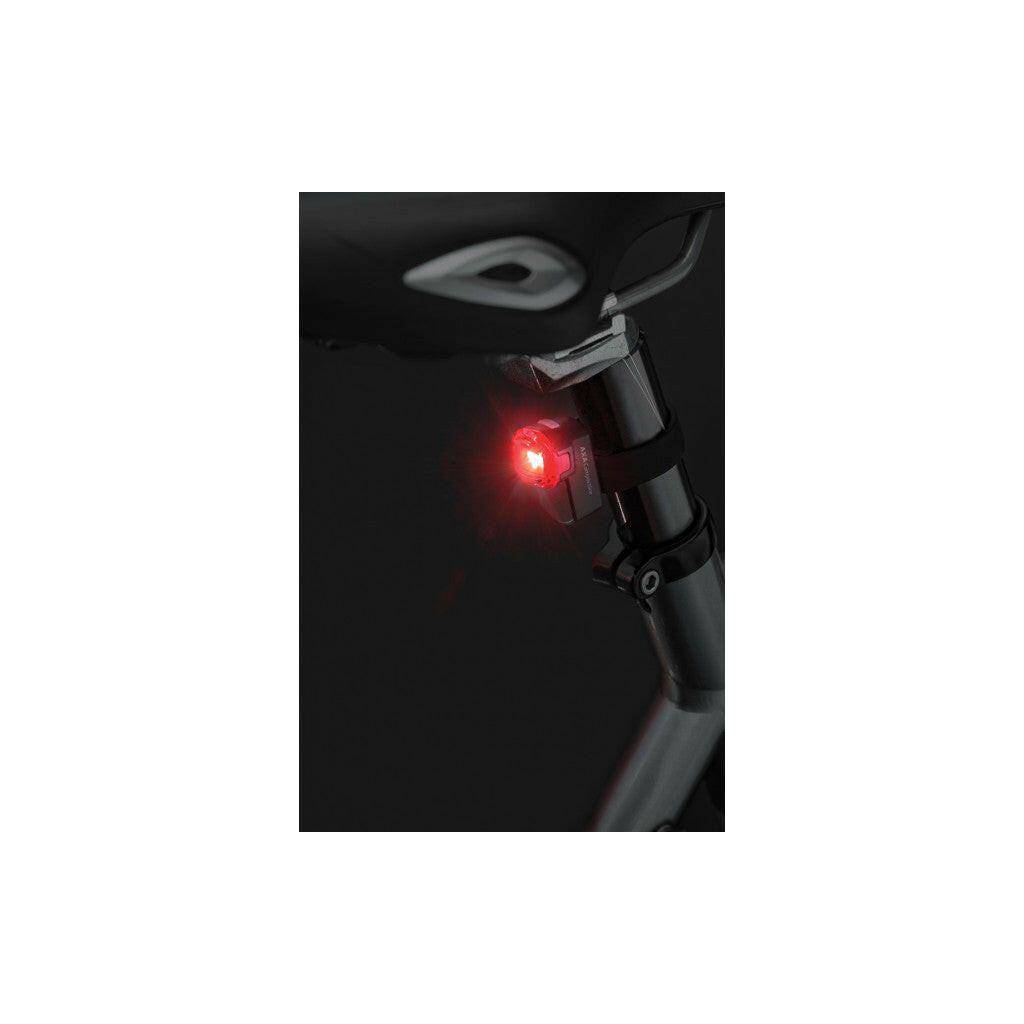 Axa Compactline Rear Usb Oplaadbaar Achterlamp - Le coq wielerartikelen