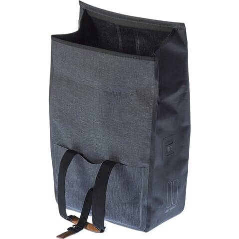 Basil Fietstas Urban Dry Shopper 20 Liter 34 X 16 X 48 Cm - Houtskool Melee - Le coq wielerartikelen