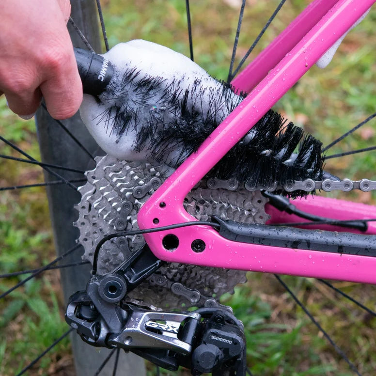 Dynamic Dy Cone Schoonmaakborstel Toelopend Nylon Zwart - Le Coq Wielerartikelen