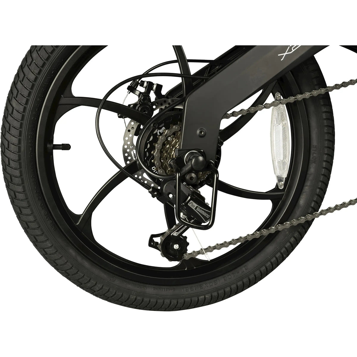 Zwarte Bohlt Elektrische Vouwfiets X200 met inklapbare frame en handvat, geschikt voor stadsgebruik en comfortabel vervoer.
