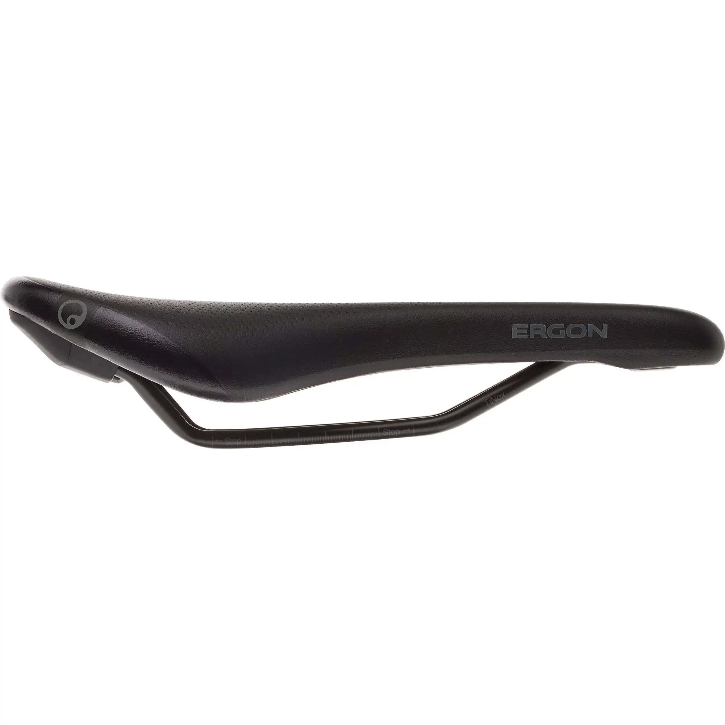 Zwart Ergon racefiets en MTB zadel voor heren, comfortabele ergonomische fietszadel met zachte bekleding en stevige constructie.