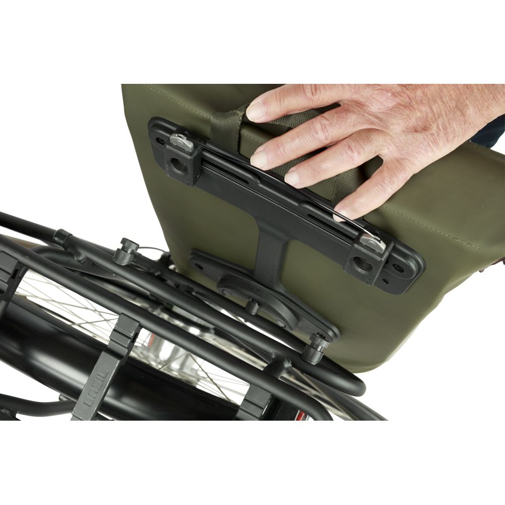 Basil Shopper City MIK Studs 14-16L - Le Coq Wielerartikelen