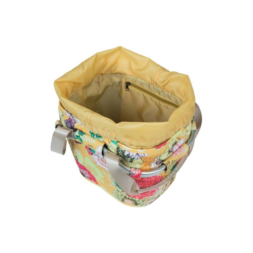 Blauwe Basil fietskrat Bloom Field Carry All vooraan, 15 liter, 27x37x25 cm, stevige fietsmand voor boodschappen en spullen