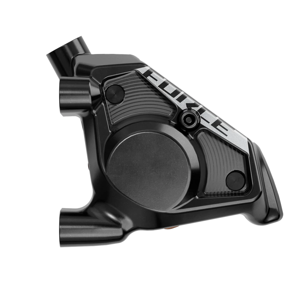 Zwarte Sram Force Axs E1 12/13V hydraulische rem- en schakelgreep met carbon afwerking, zichtbaar op de gepolijste remklauw.