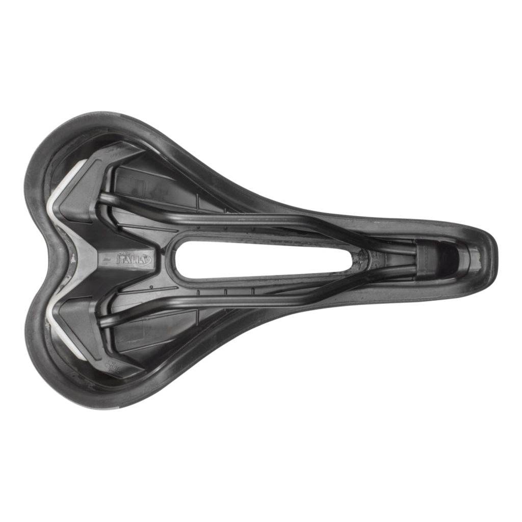 Zwarte Selle Italia St3 Superflow S3 racefiets- en MTB-zadel, ergonomisch ontwerp voor comfortabel fietsen.