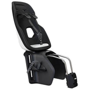 Thule Kinderzitje Achter Yepp Nexxt 2 Maxi voor framebevestiging op fiets, geschikt voor veilig kindertransport.