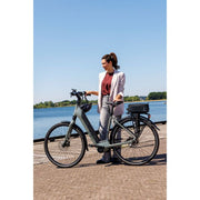 Zwarte New Looxs Sport Trunkbag Lock MIK 2.0 bagagedragertas met 4,5 liter capaciteit en stevige bevestiging.
