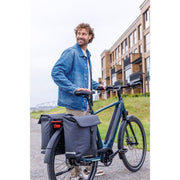 Enkele fietstas New Looxs Hamar Single in anthraciet, 19 liter, 32x16x40 cm, geschikt voor fietsgebruik