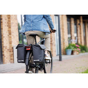 Enkele fietstas New Looxs Hamar Single in anthraciet, 19 liter, 32x16x40 cm, geschikt voor fietsgebruik.