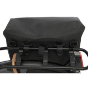Enkele fietstas van New Looxs Hamar Single in anthraciet, 19 liter, 32x16x40 cm, geschikt voor fietsgebruik.