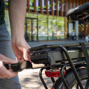 Steco accuslot voor Bosch Powerpack 400/500 rack, zwart bagagedrager mat, geschikt voor BES2/BES3 fietsaccu, stevige bevestiging