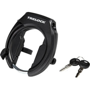 Zwart Trelock RS351 Ringslot Protect-O-Connect voor fietsbeveiliging, zichtbaar op de afbeelding.