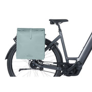 Basil Urban Load Pro 19-24 liter fietstas met MIK-haken, enkel, zwart en waterbestendig voor stadsfietsen