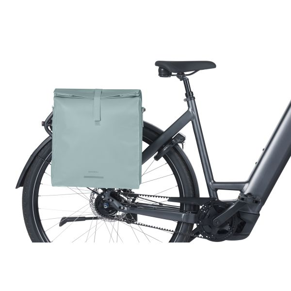 Basil Urban Load Pro 19-24 liter fietstas met MIK-haken, enkel, zwart en waterbestendig voor stadsfietsen