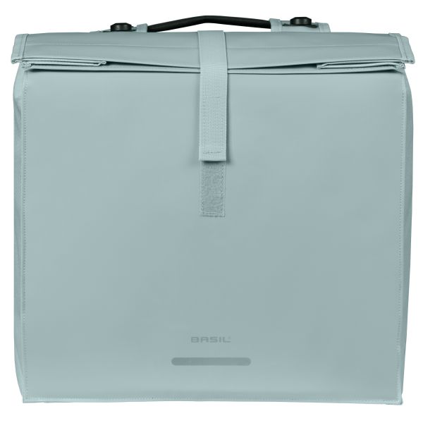 Dubbele Basil Urban Load Pro MIK fietstassen voor 50-64 liter, waterdicht en stevig, bevestigd aan fiets met MIK-systeem.