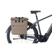 Basil Urban Dry Neo fietstas enkel met MIK haken, 23-26 liter, waterdicht en geschikt voor stadsfietsen.