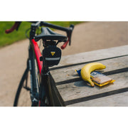 Topeak Aero Wp Clip zadeltas bevestigd aan fiets, waterdichte fietstassen voor aan de bagagedrager.