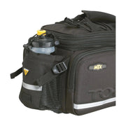 Topeak Dragertas MTX TrunkBag DX 2.0 op fietskoffer met meerdere vakken en bevestigingshaken, zwart en robuust.